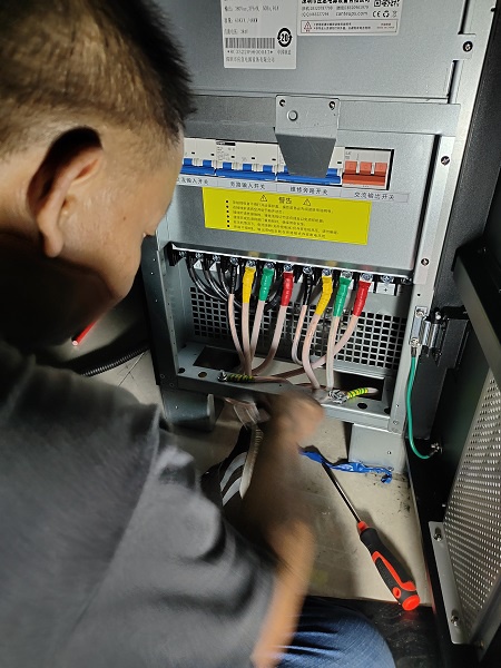 工頻機UPS,工頻電源,ups電源設(shè)備有什么要求嗎?